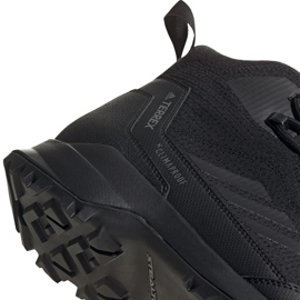 Zimní boty Adidas Terrex Frozetrack Mid Cw Cp M AC7841 černý 3