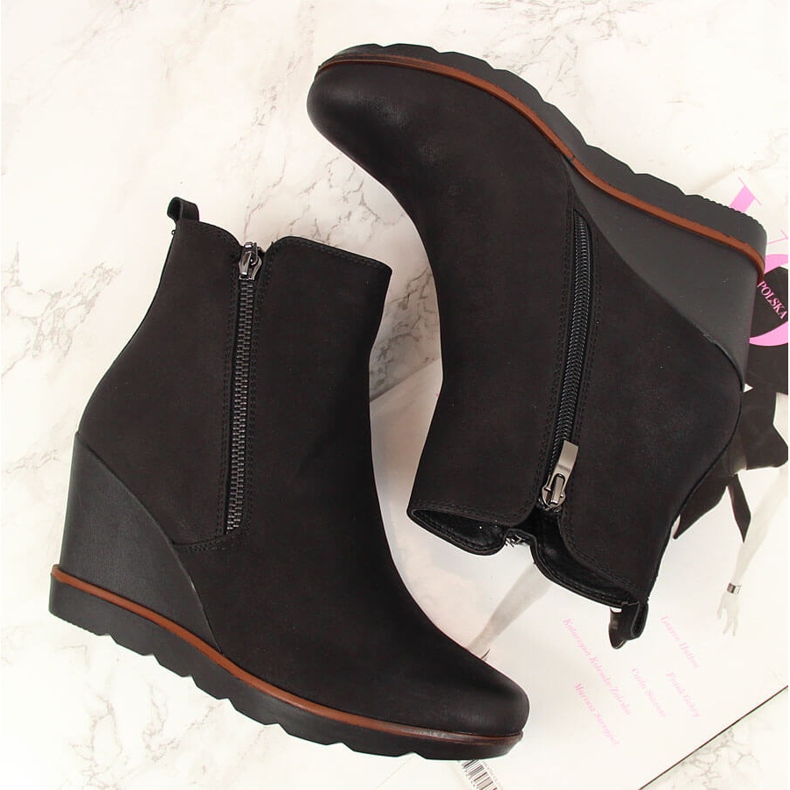 Černé černé zateplené tenisky Filippo černá 2