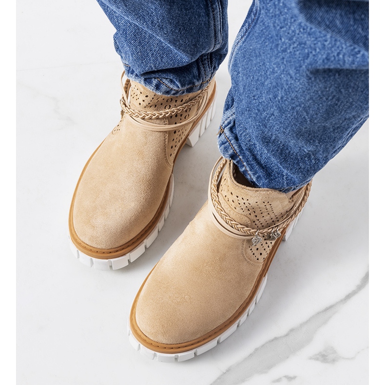 BM Béžové boty Langridge béžový 1