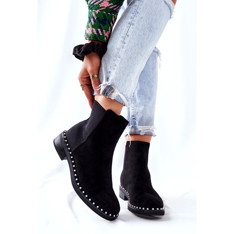 PG1 Semišové kozačky Chelsea Boots with Pearls Black Jilanna 8335 BLK černý 3