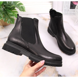 Černé nazouvací kožené kotníkové boty Dolce Pietro černý 1