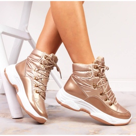 Dámské vysoké zateplené zlaté sportovní boty Vinceza zlatý 1