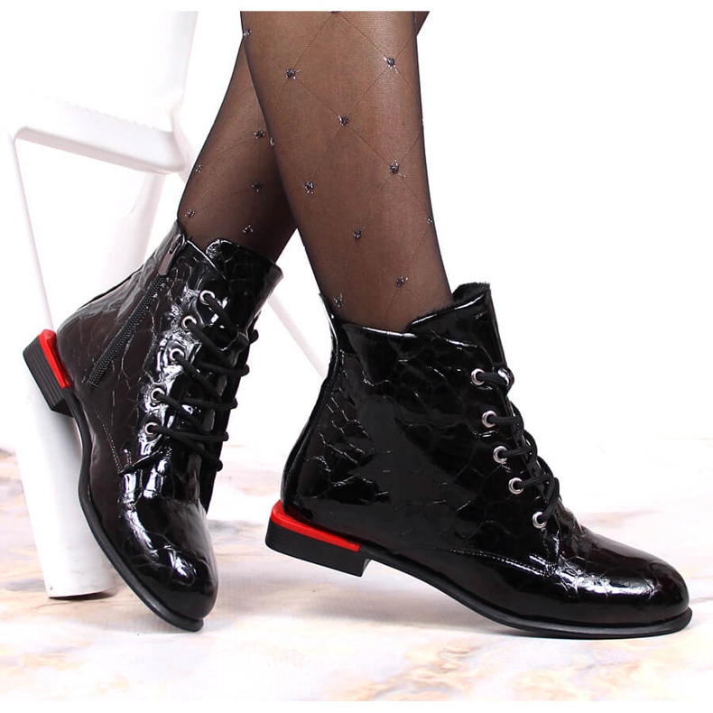 Kožené kozačky, lakované, zateplené černé Artiker černá 1