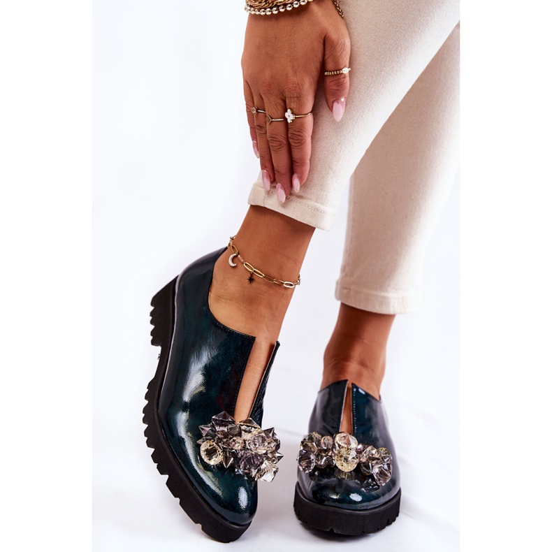 Elegantní lakované boty s tmavě zeleným Cindy zdobením zelená 2