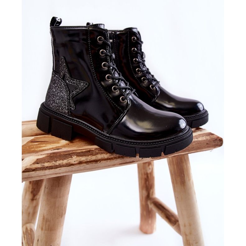 PE1 Dětské lakované kozačky na zip Černé Yukko černá 1 PE1 Dětské lakované kozačky na zip Černé Yukko černá 1