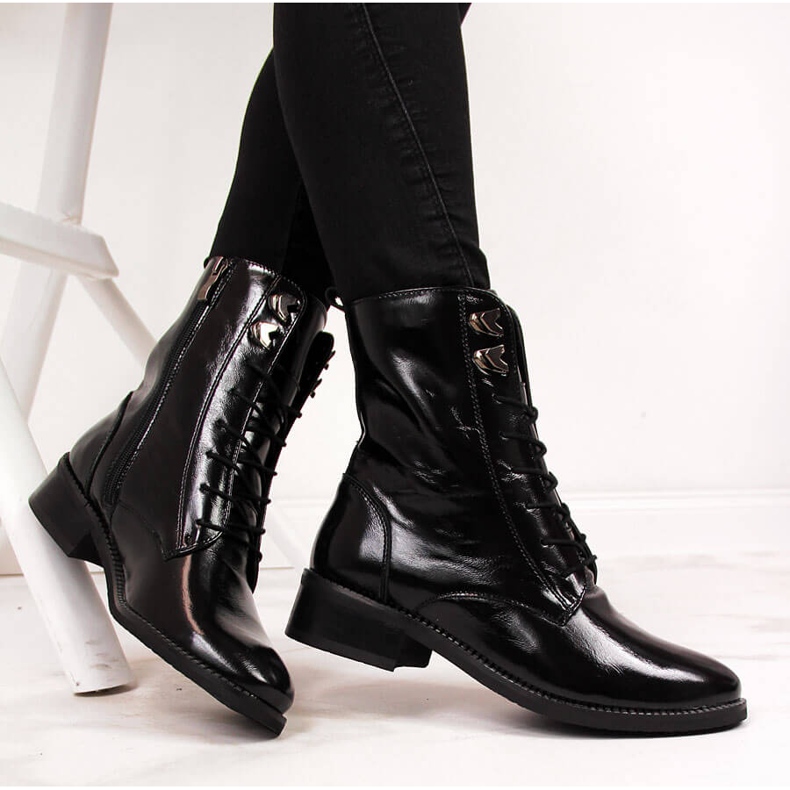 Černé dámské kožené kozačky Dolce Pietro černá 2