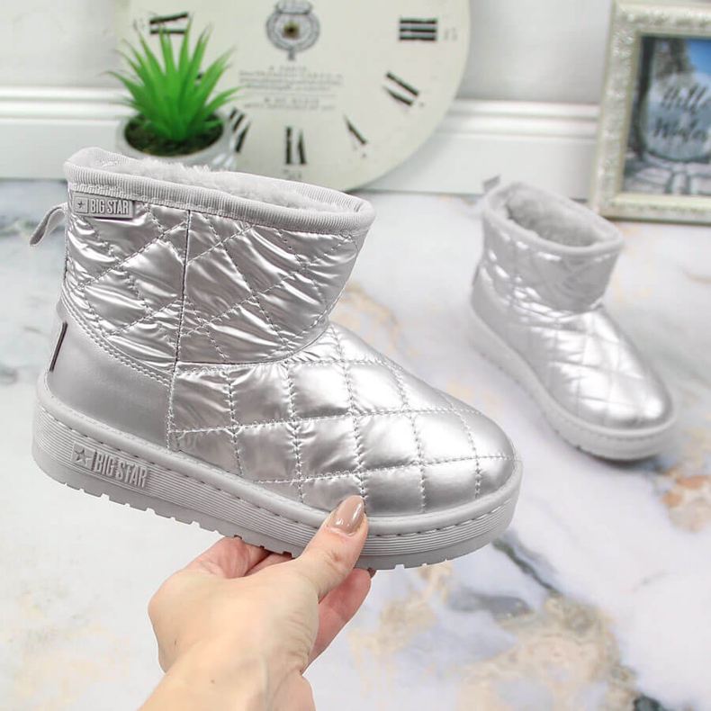 Dívčí stříbrné, prošívané, prošívané, stříbrně zateplené nazouváky do sněhu Big Star KK374241 stříbrný 1