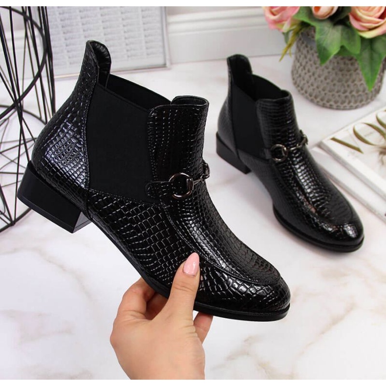 Lakovaná Chelsea bota Filippo W PAW269 černá 1