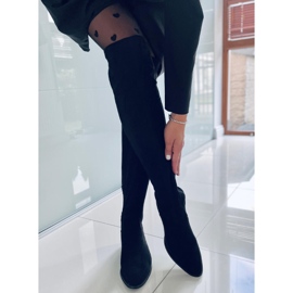 PA1 Gwen černé kozačky nad kolena na nízkém podpatku černá 1