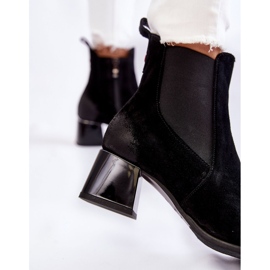 Dámské semišové kozačky na podpatku Black Berit černá 2