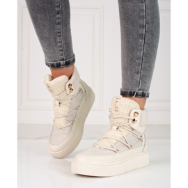 Dámské bílé kožené kozačky Shelovet na platformě bílý 1