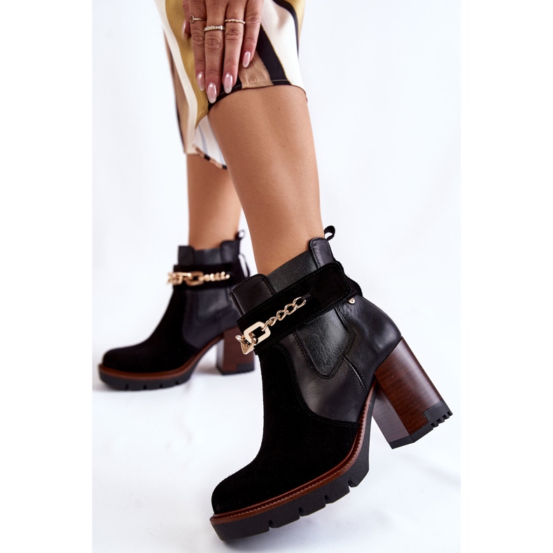 Dámské kožené kozačky Maciejka 05781-01 Černá 2