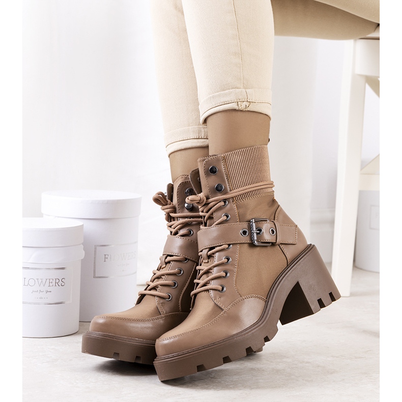 PA1 Hnědé boty na vysokém podpatku Messina béžový 1