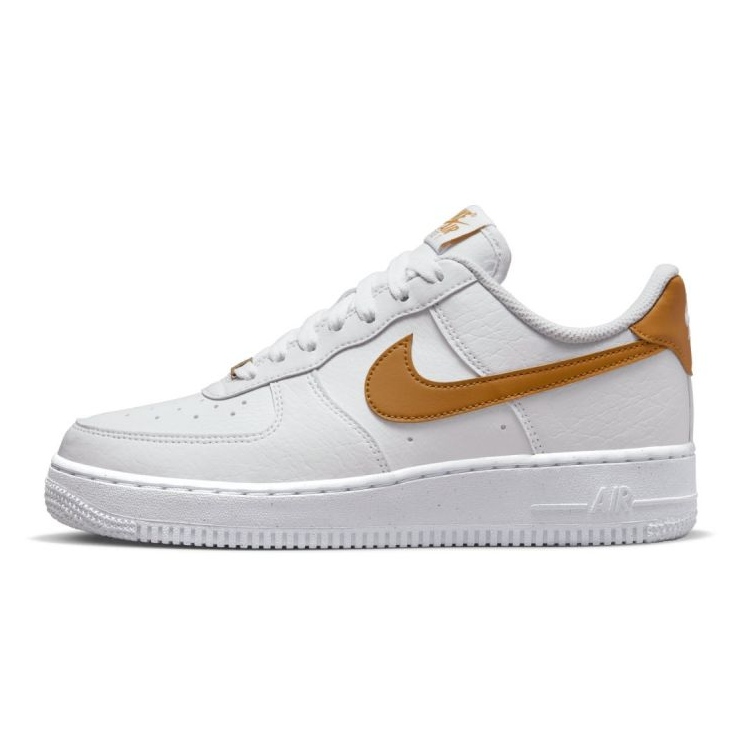 Bota Nike Air Force 1 '07 Next Nature W DN1430-104 bílý 1