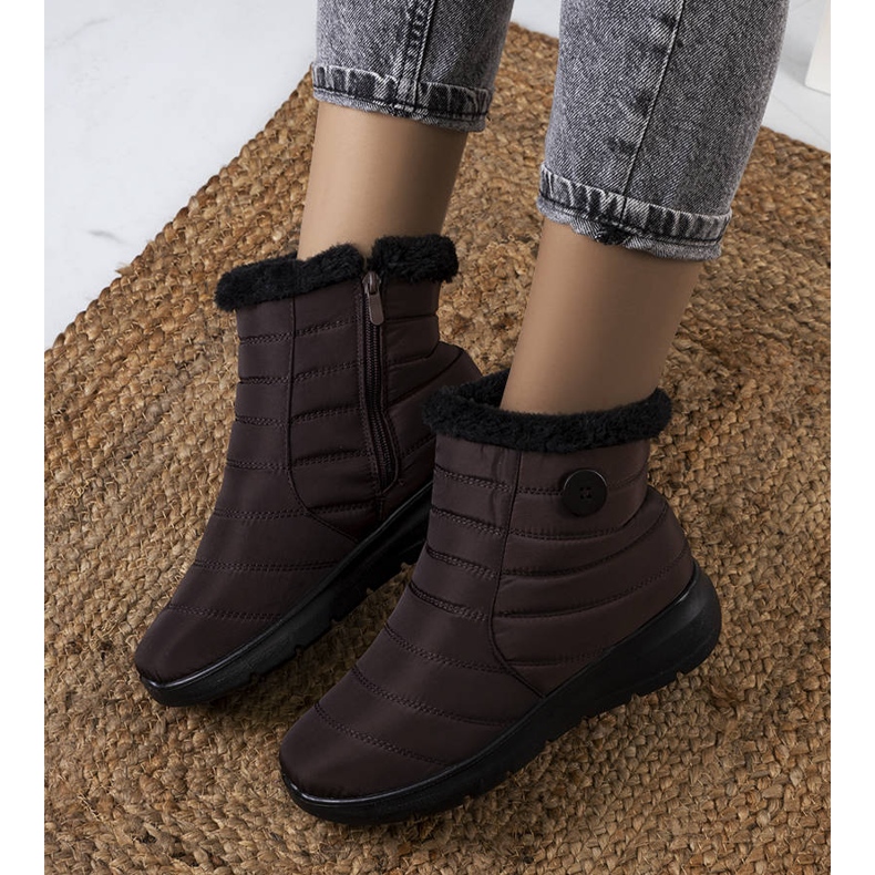 BM Hnědé prošívané kozačky Reign hnědý 1