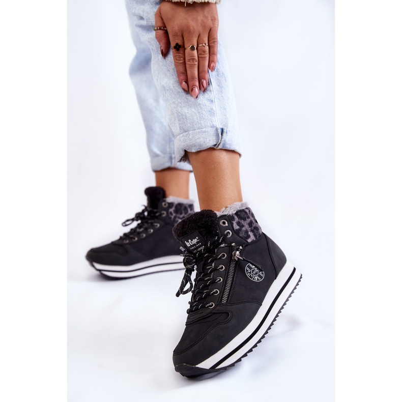 Dámské černé zateplené boty Lee Cooper LCJ-22-31-1448 černá 2