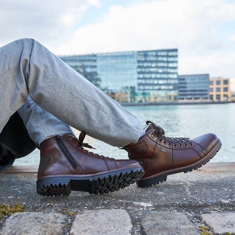 Nepromokavé zimní boty pro muže zateplené ovčí vlnou Rieker F3602-25 hnědý 2