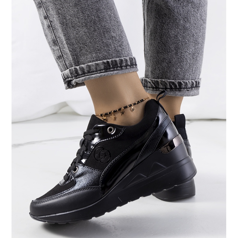 PA1 Černé tenisky značky Didiana černá 2