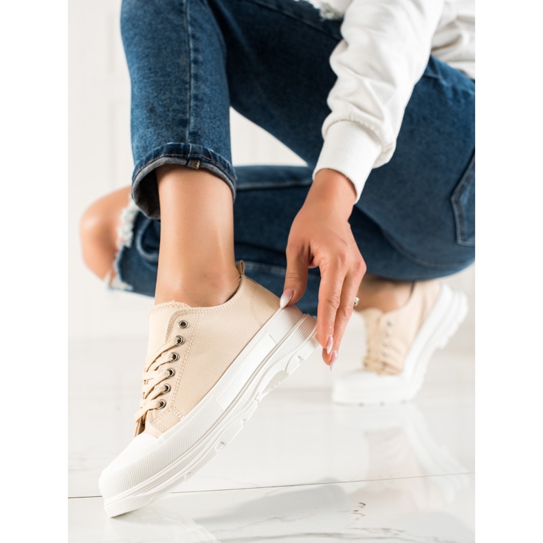 TRENDI Béžové tenisky na platformě béžový 1