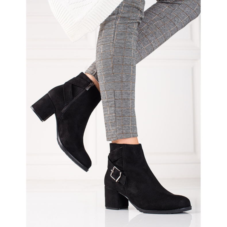 T.Sokolski Semišové kotníkové boty na sloupku Sokolski černá 2