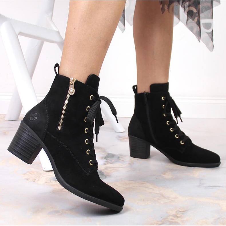 Černé semišové kožené boty Rieker Y2022-00 na sloupku černá 2