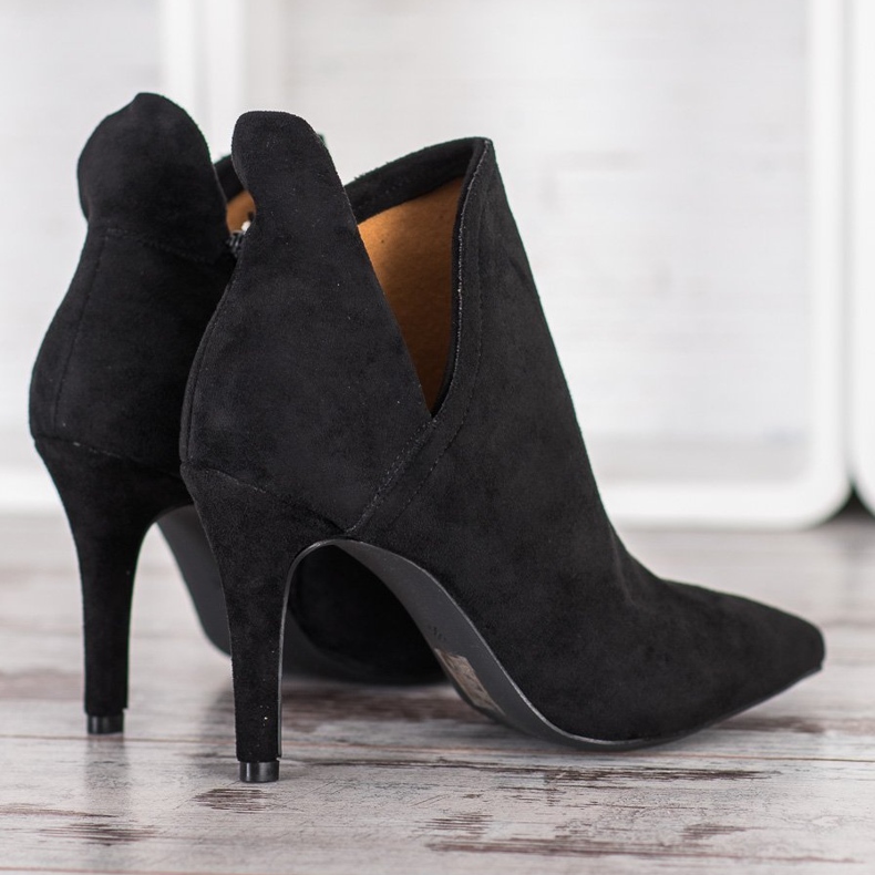 Bella Paris Stylové kozačky na vysokém podpatku černá 1