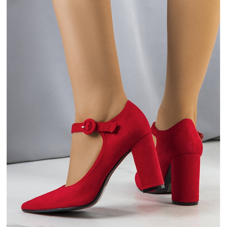 PA1 Červené lodičky na sloupku Keller 1