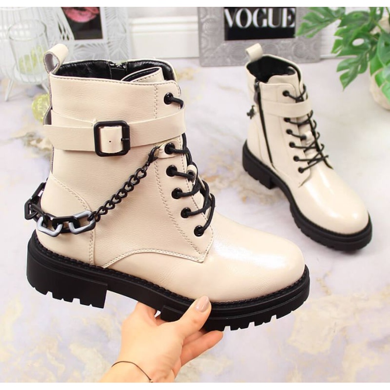 Lakované holínky s řetízkem zateplené Laura La.Fi W PMR28 béžový 1