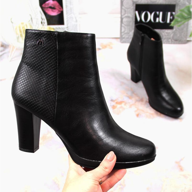 Zateplené vysoké podpatky M.Daszyński W SAN8B černá 1