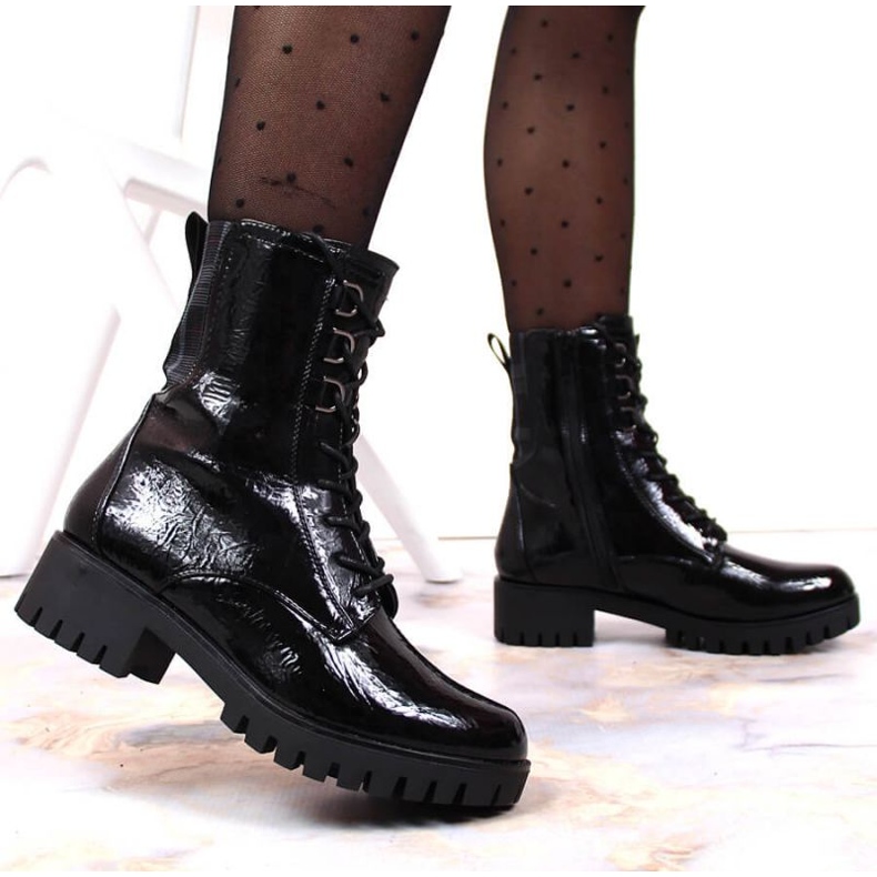 Zateplené lakované kotníkové boty Jezzi W JEZ369 černá 2