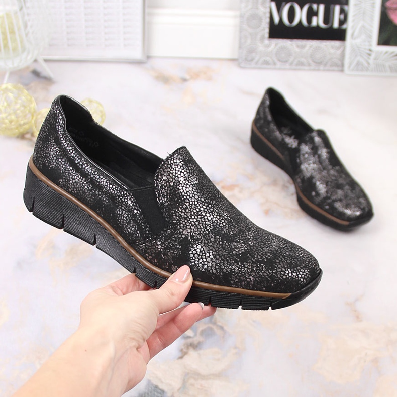 Pohodlné nazouváky s gumičkami Rieker W RKR166B černá 2