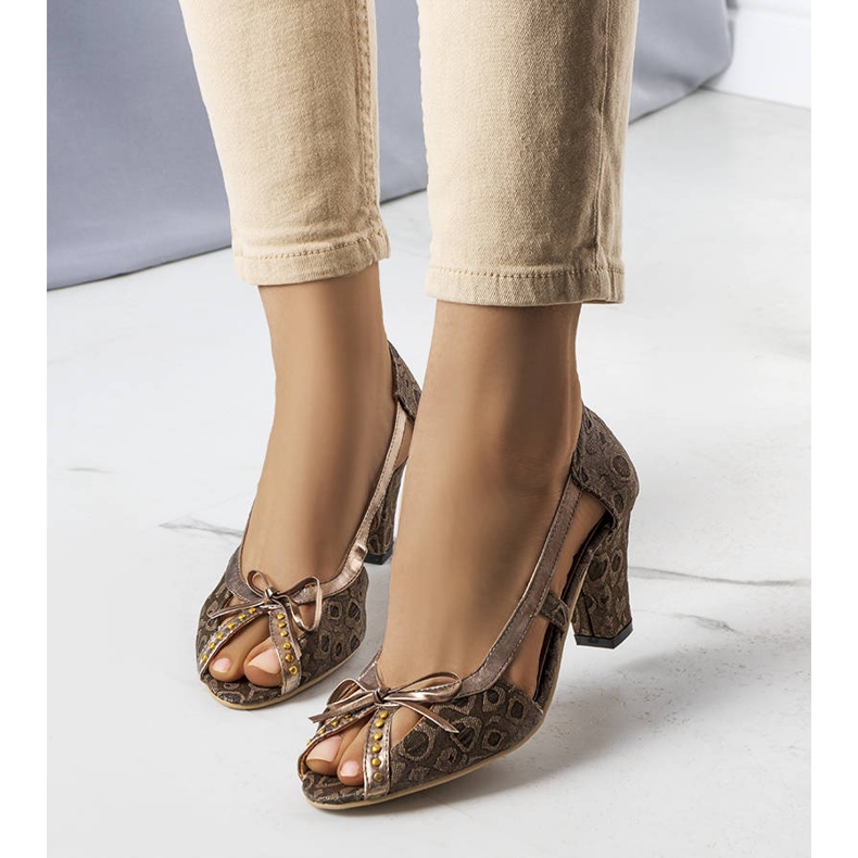 PA1 Hnědé lodičky na vysokém podpatku značky Lavra hnědý měď 1