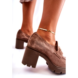 PL5 Tmavě béžové elegantní boty Harmell na sloupu se zlatým ornamentem béžový 3