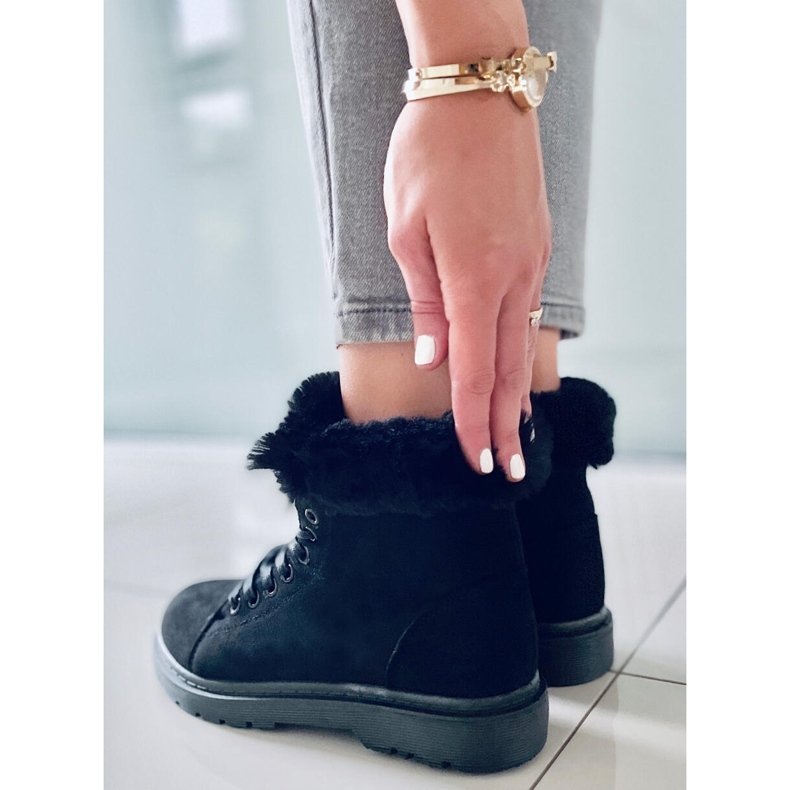 BM Šněrovací kozačky s kožíškem Morena Black černá 1