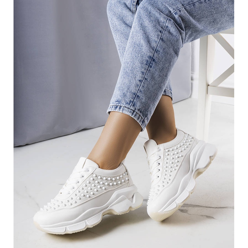 BM Bílé dámské tenisky Suzeta bílý 1 BM Bílé dámské tenisky Suzeta bílý 1