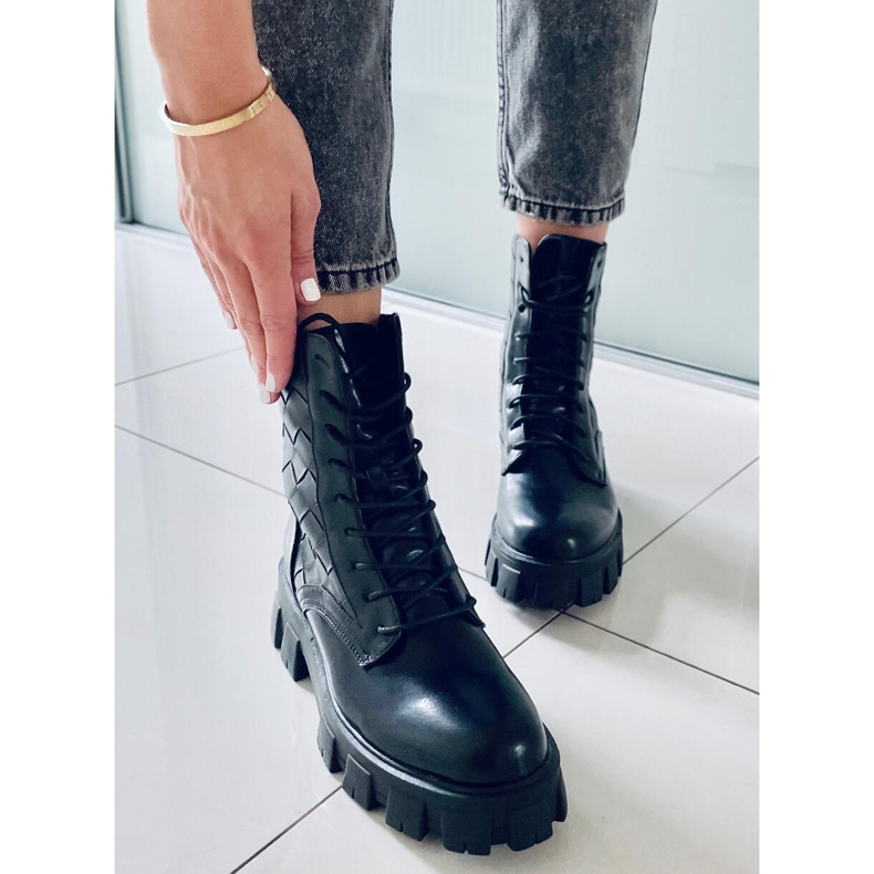 BM Alfre Black Šněrovací dělnice černá 2