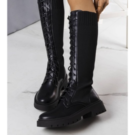 BM Černé šněrovací kozačky značky Monren černá 2 BM Černé šněrovací kozačky značky Monren černá 2