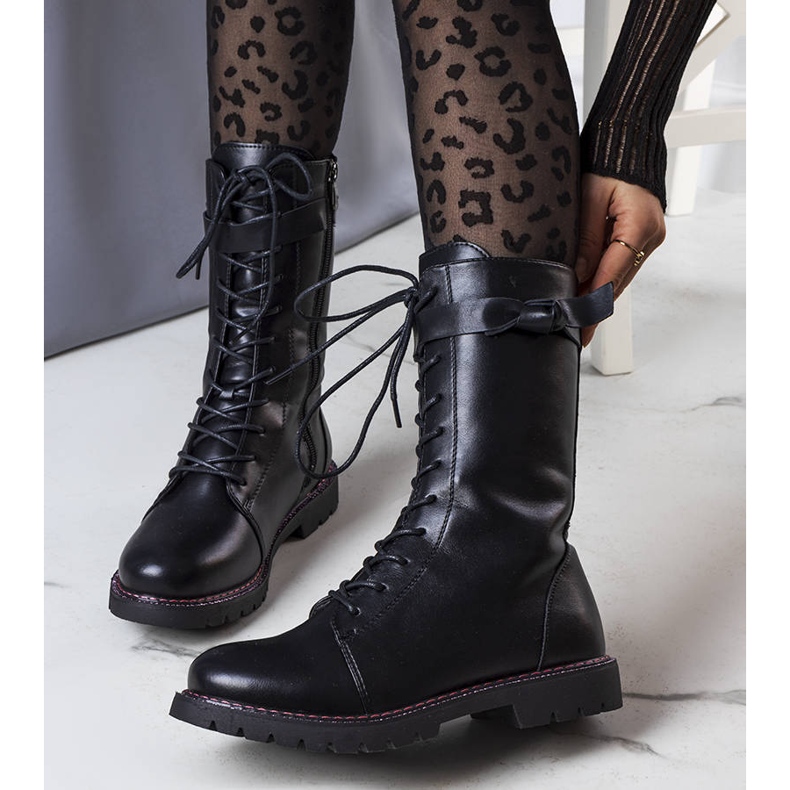 PA1 Černé zateplené kozačky od Corbi černá 1