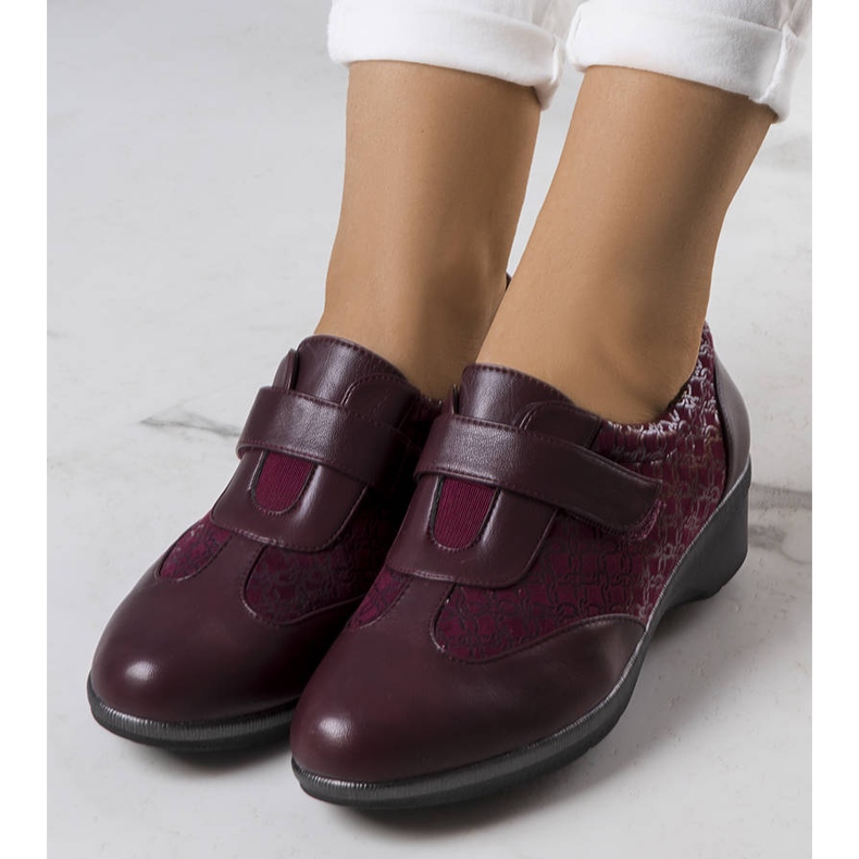 BM Maroon brogues od Ettes červené 1
