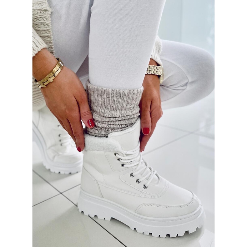 BM Turistické boty Sněhurka bílý 2