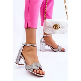 PA1 Sandály Na Nízkém Podpatku S Kamínky Stříbrná Monra stříbrný 2