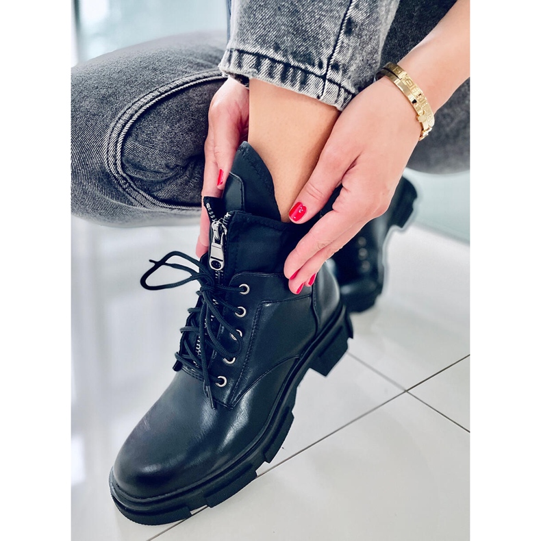 BM Dámské šněrovací kozačky Wilde Black černá 1