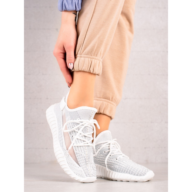 TRENDI Sportovní obuv se síťovinou bílý 1