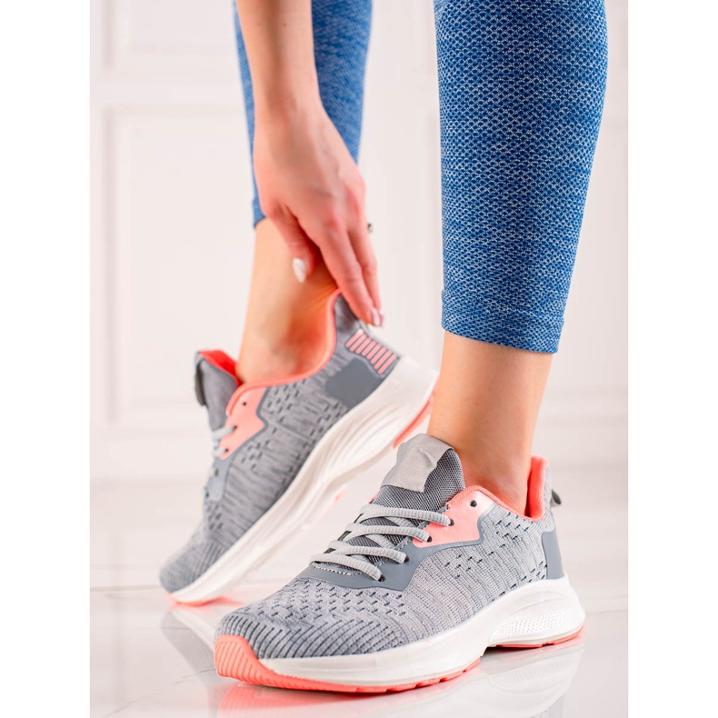 TRENDI Svázané sportovní boty šedá 2