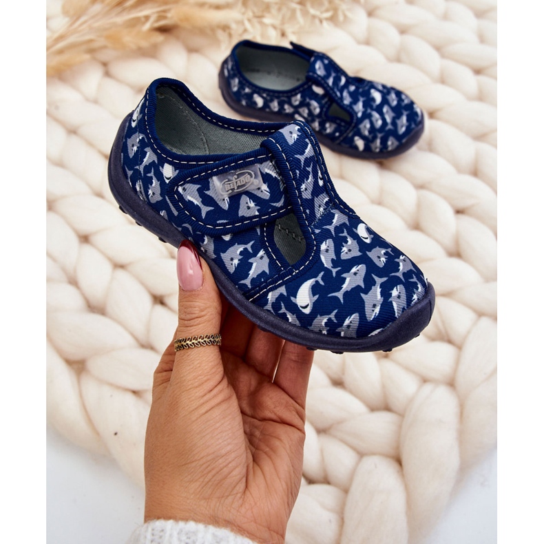 BEFADO S.A. Dětské pantofle Befado Sharks 010X032 Navy Blue námořnická modrá 1