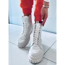 PA1 Ploché šněrovací kozačky Barkin Beis béžový 1