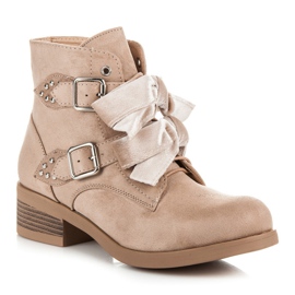 Ideal Shoes Kozačky s mašličkami hnědý 1