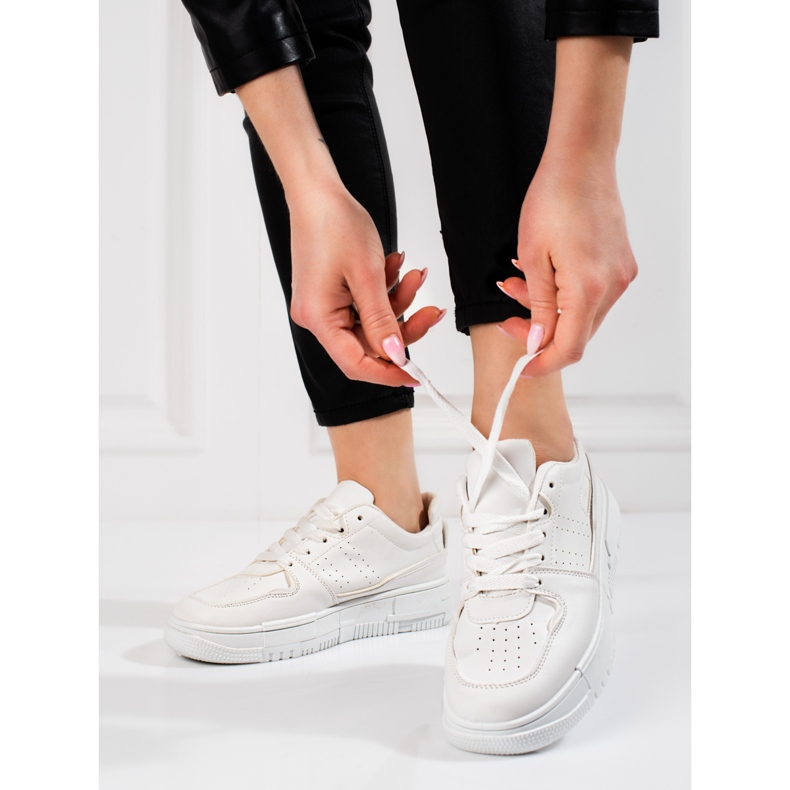 SHELOVET Dámská sportovní obuv bílý 1 SHELOVET Dámská sportovní obuv bílý 1