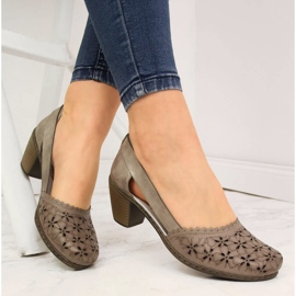 Dámské béžové ažurové kožené lodičky Rieker 40986 béžový 1