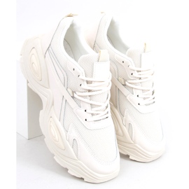 Béžová dámská sportovní obuv s vysokou podrážkou béžový 2